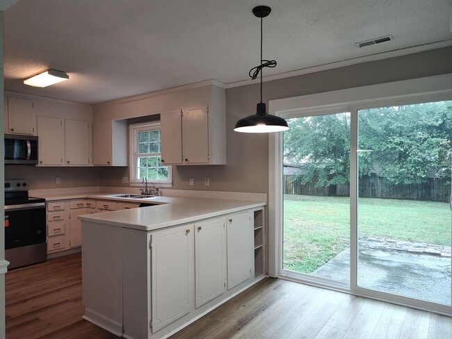 Building Photo - Beautiful home located in a Cul-de-Sac in the Terrabrook Community!