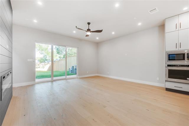 Building Photo - 2333 Vagas St