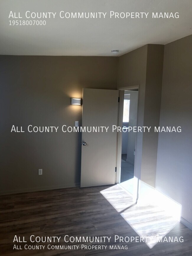 Building Photo - 6082 Daisy-