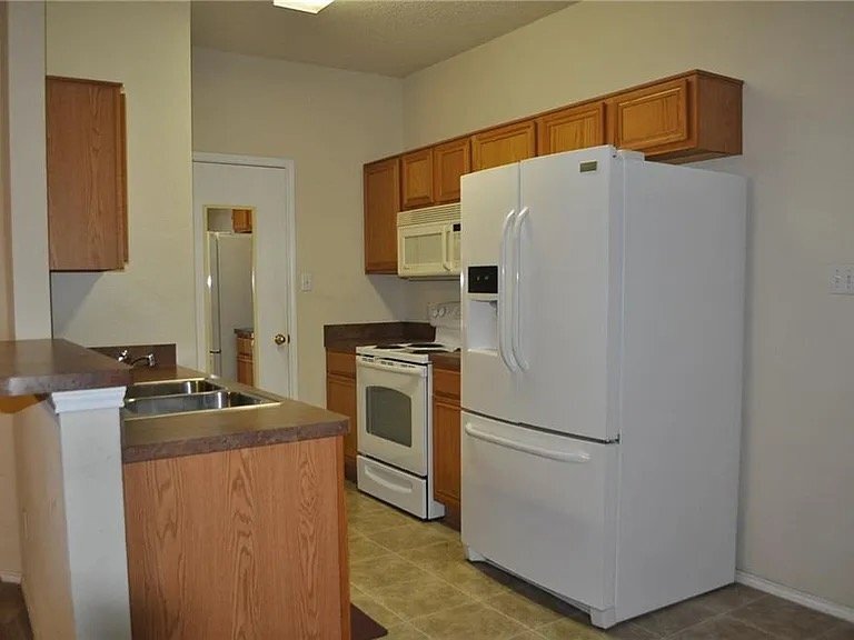 Building Photo - 6336 Downeast Dr