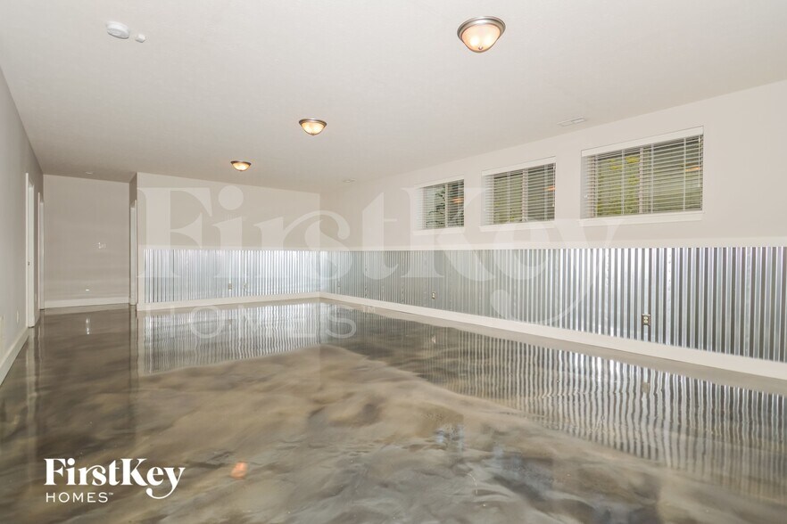 Building Photo - 4405 Nottinghill Dr