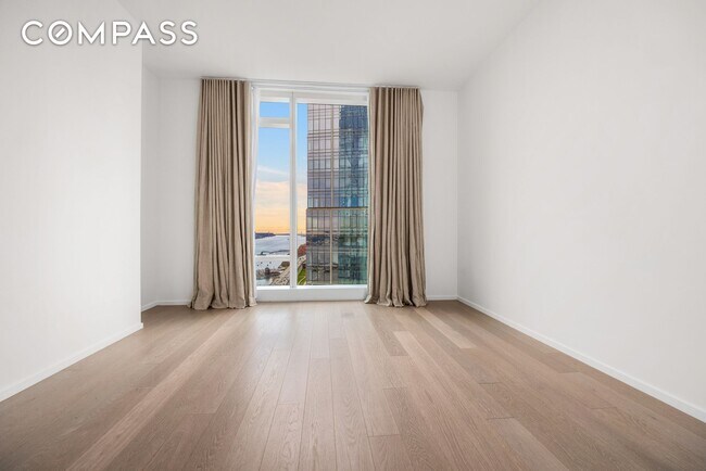 Building Photo - 30 Riverside Blvd