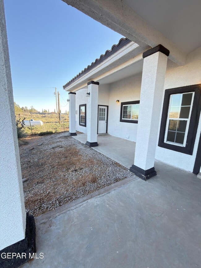 Building Photo - 5466 Buffalo Creek Dr