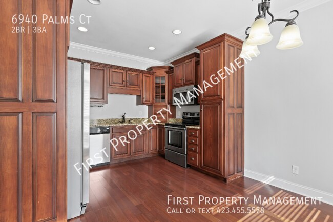 Building Photo - 6940 Palms Ct