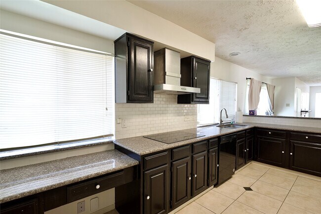 Building Photo - 3222 Settlers Way Blvd