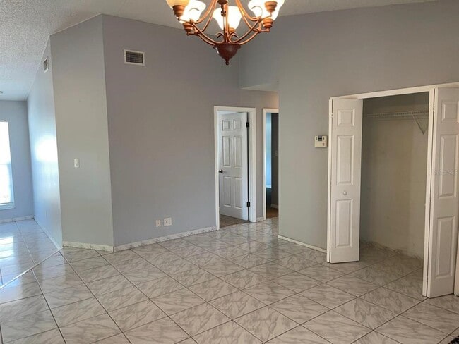 Building Photo - 1392 San Diego Ct