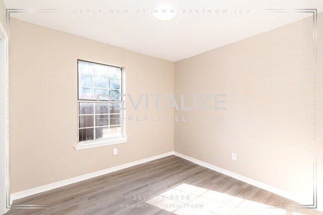 Building Photo - 1066 Bernice Hudson Dr