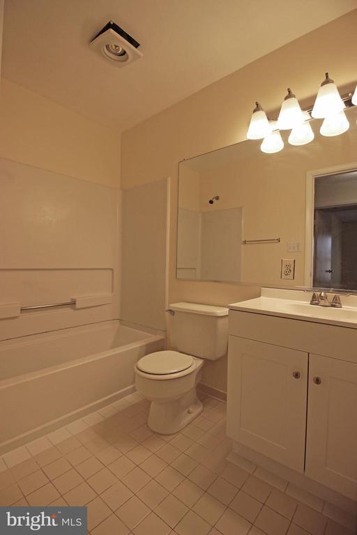 Building Photo - 7900 Coriander Dr