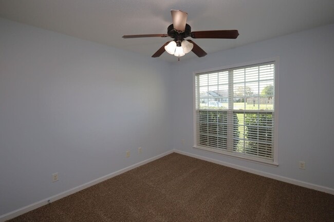 Building Photo - 124 Mill Pond Pl