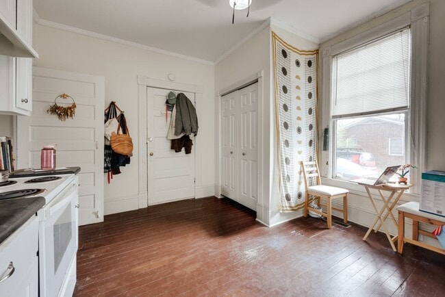 Building Photo - 295 Oglethorpe Ave