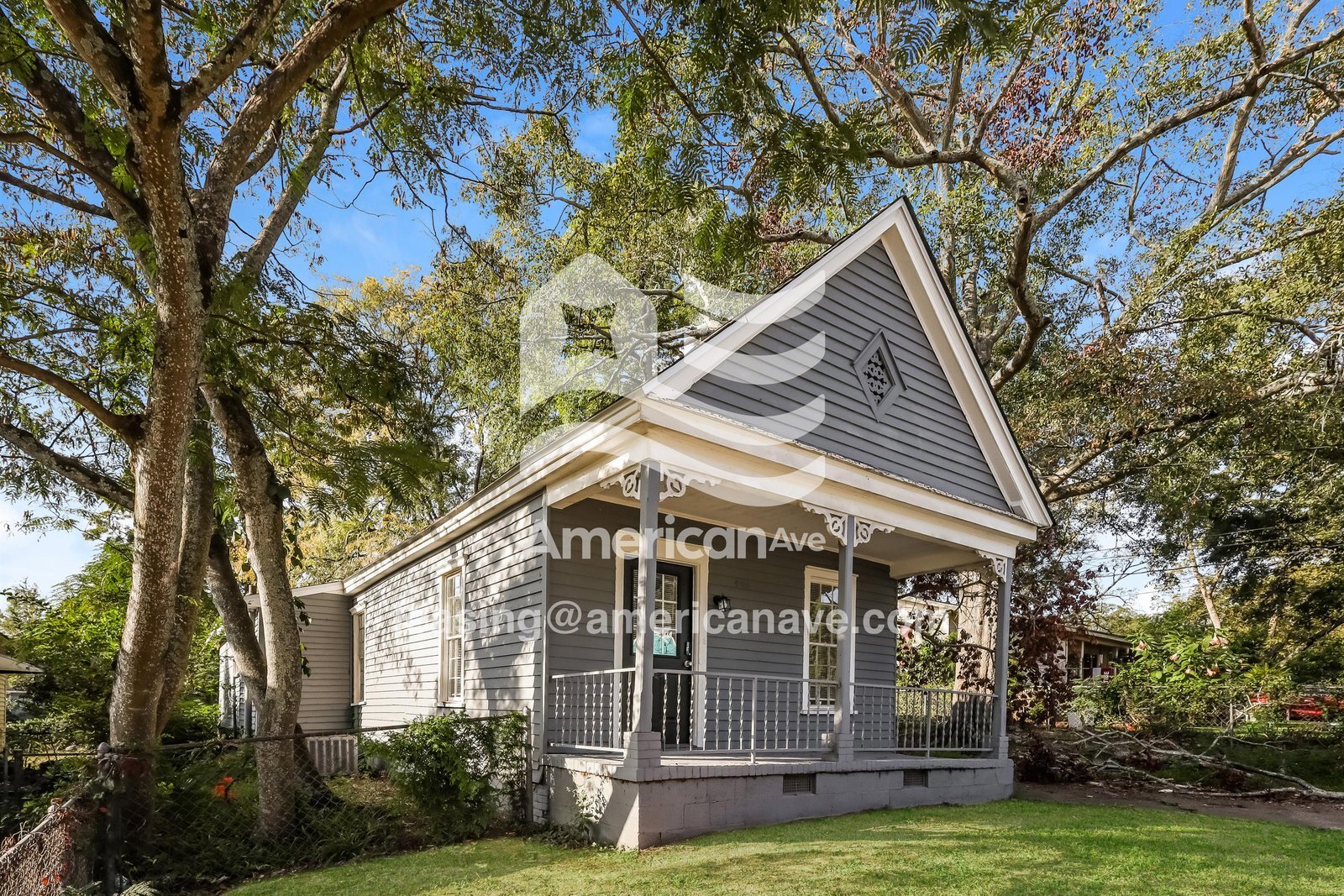 Building Photo - 405 20th St