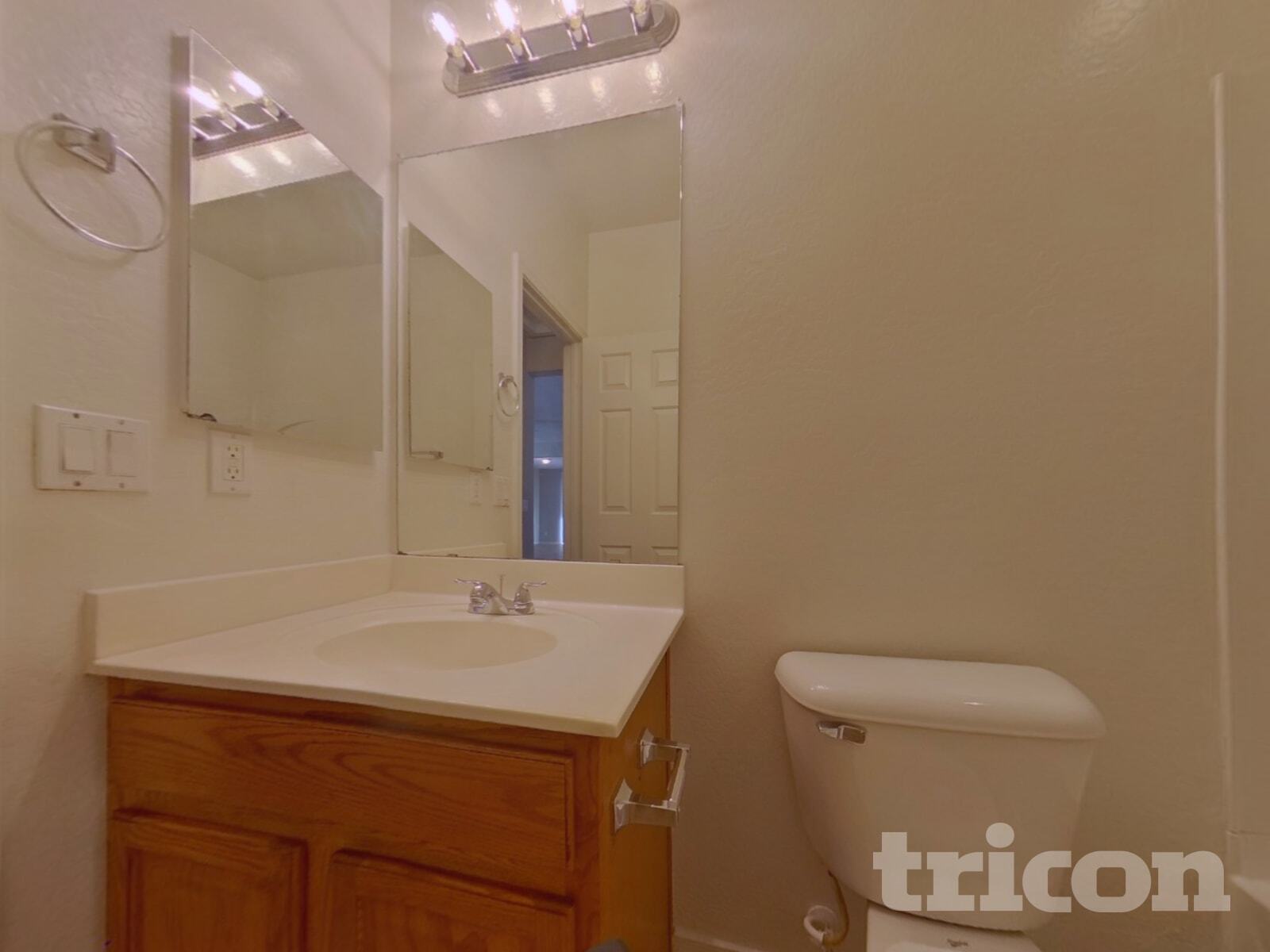 Building Photo - 7329 W Darrel Rd