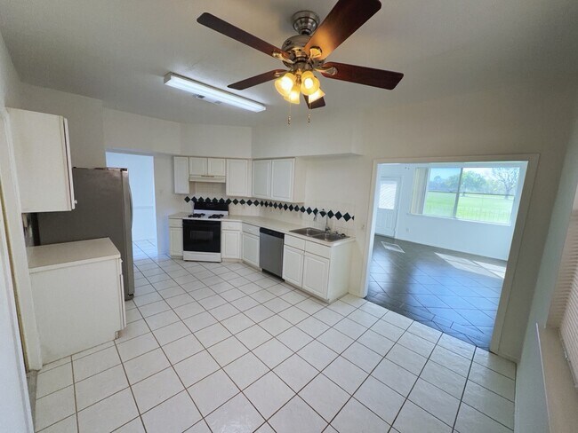 Building Photo - 6658 Sharpstown Green Cir