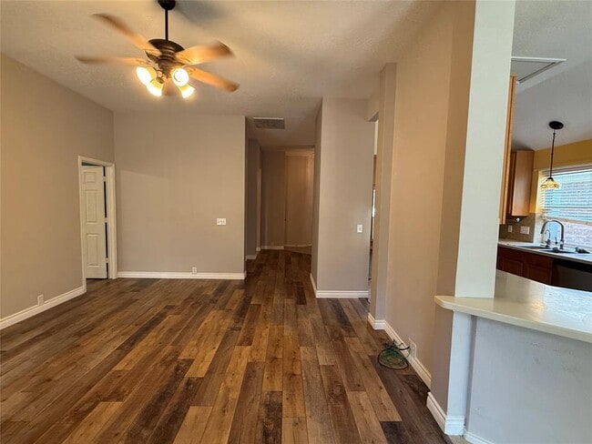 Building Photo - 29915 Sunwillow Creek Dr