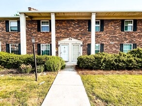 Building Photo - 2350 Bay Meadows Ct