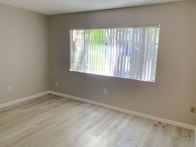Building Photo - COZY 2BD/2BA CONDO AVAILABLE IN SAN DIEGO