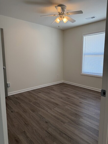 Building Photo - 157 Vulco Dr