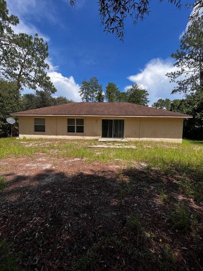 Building Photo - Marion Oaks