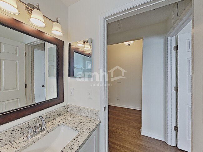 Building Photo - 12119 Feldwood Creek Ln