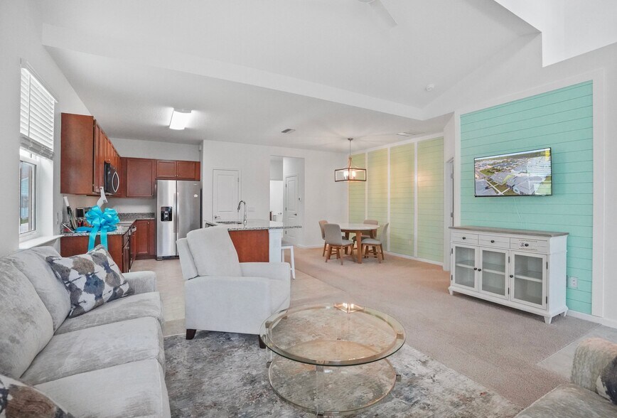 Building Photo - 9400 Daydream Dr
