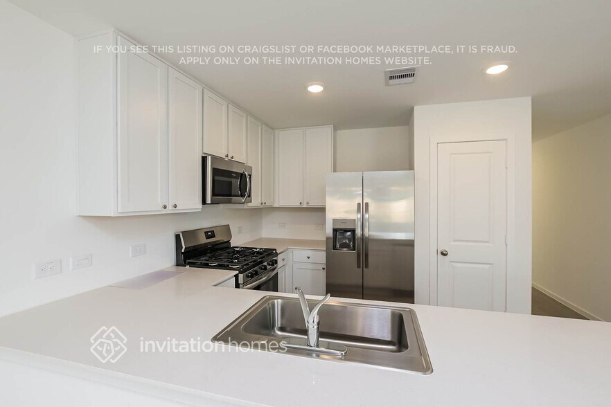 Building Photo - 1767 Blue Whale Dr