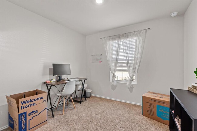 Building Photo - 124 Brody Ln