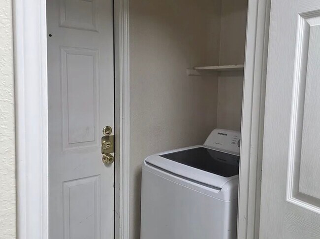 Building Photo - 3805 Llano Estacado Ct