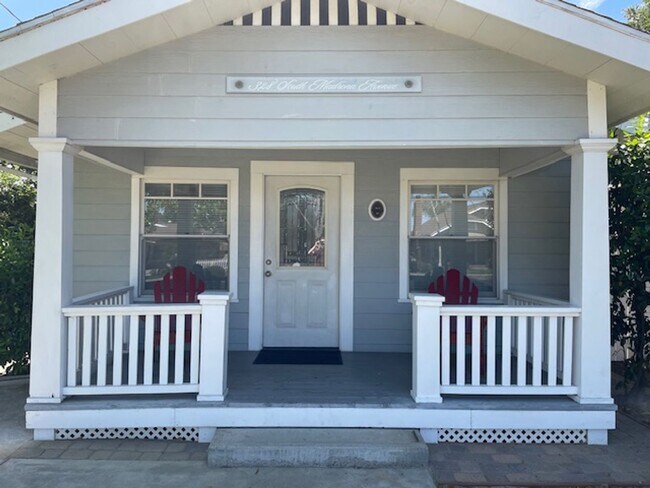 Building Photo - BREA - HISTORIC 2 BEDROOM 1 BATH $3,200