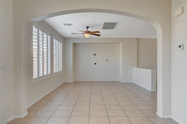Building Photo - 9734 Maspalomas St