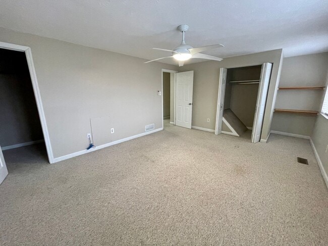 Building Photo - South Fayette - Spacious 3 Bedroom, 2.5 Bath Townhouse - Hunting Ridge Community