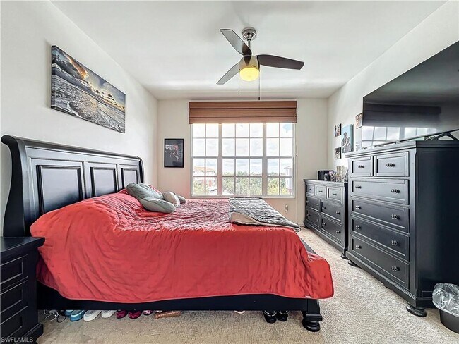 Building Photo - 3 bedroom 2 bathroom Condo in Majestic Pointe