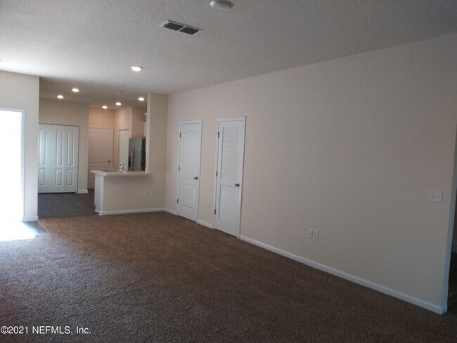 Building Photo - 7853 Echo Springs Rd