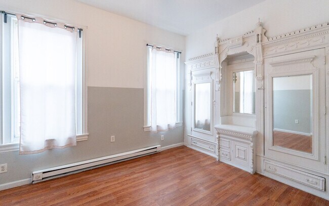 Building Photo - 2219 N 16th St
