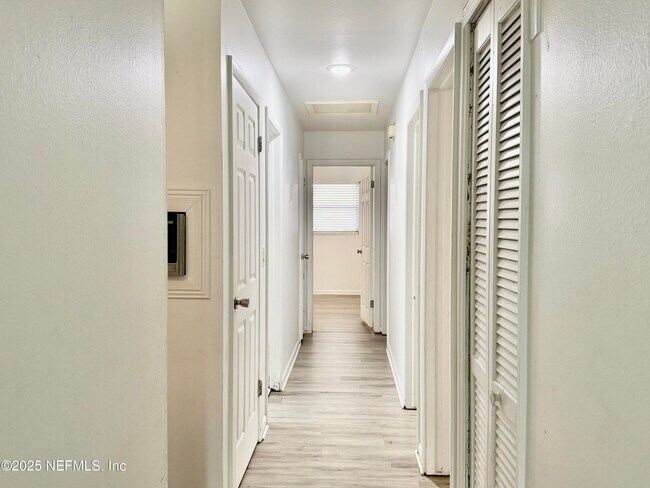 Building Photo - 10857 Dulawan Dr