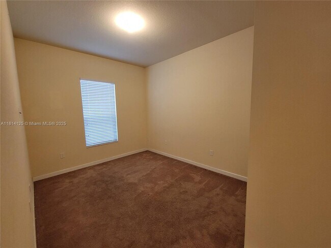Building Photo - 9282 SW 171st Ct