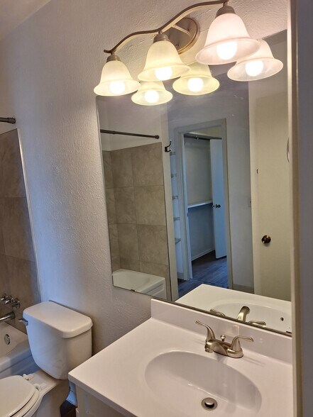 Building Photo - 2760 W 86th Ave