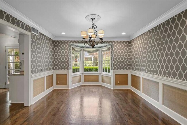 Building Photo - 1400 N Morningside Dr NE