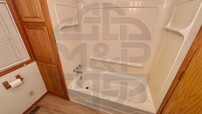 Building Photo - 130 W 10th St