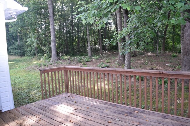 Building Photo - Spacious and Cozy 3-Bedroom Home in a Great Location