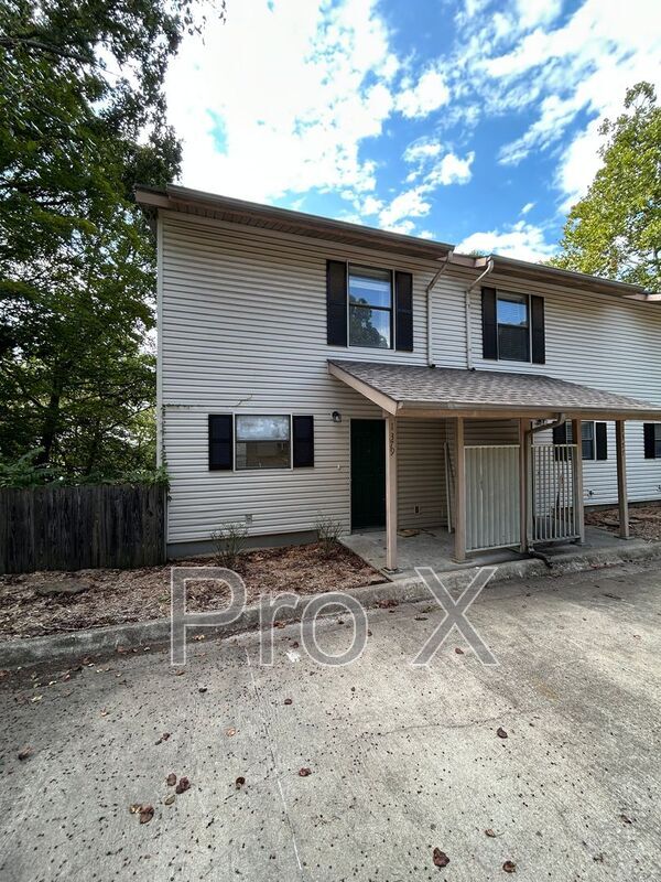 Primary Photo - 1364 E Sequoyah Ct