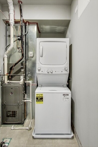 Building Photo - 6204 S Kimbark Ave