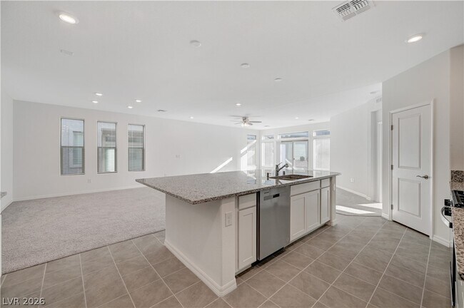 Building Photo - 677 Soaring Wings Ave