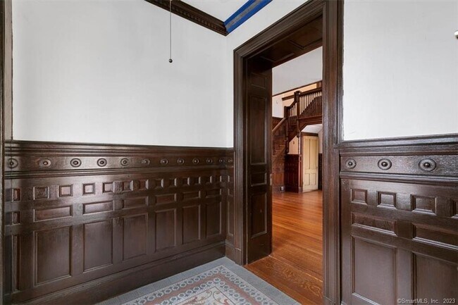 Building Photo - 131 Dwight St