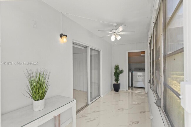 Building Photo - 108 Flanders C