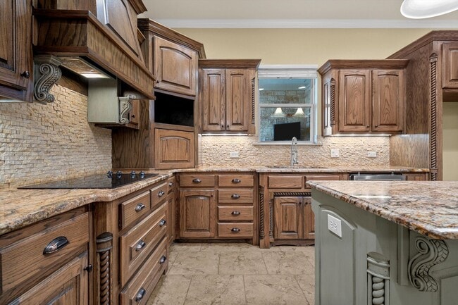 Building Photo - 7030 Flagstone Cir