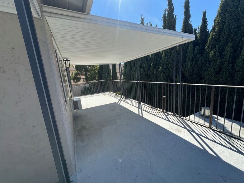 Building Photo - 994 Westlynn Way