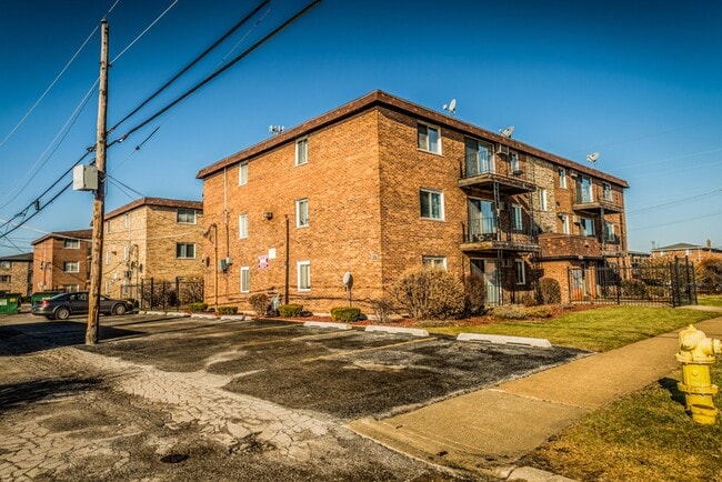 Building Photo - 1677 State