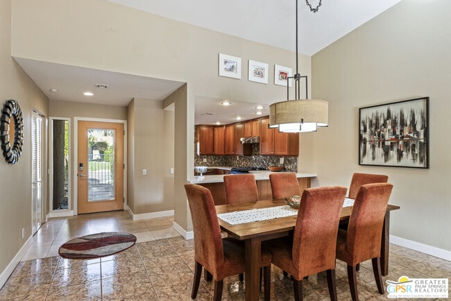 Building Photo - 1183 Tiffany Cir N