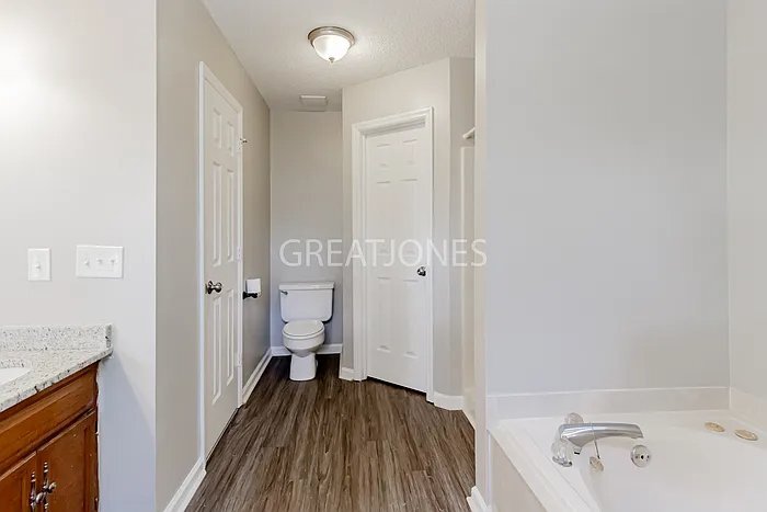 Building Photo - 103 Eastwick Ct