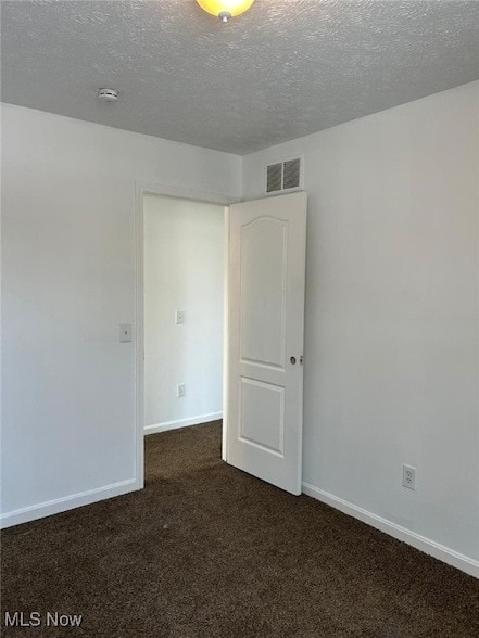 Building Photo - 3164 E 130th St